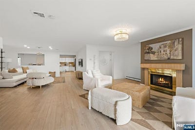 /international/us/11a-riverview-circle-north-bergen-nj-110107408718/