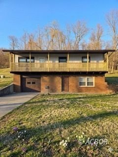 /international/us/220-carman-dr-gallipolis-oh-110105523383/