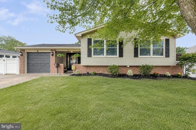 /international/us/32-bryant-road-turnersville-nj-110108386853/