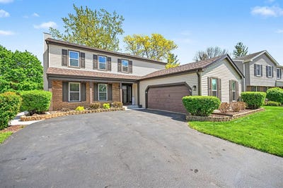 /international/us/75-wildwood-drive-roselle-il-110107804319/