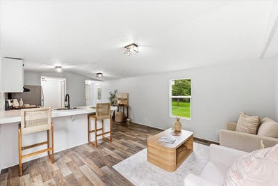/international/us/169-bennett-avenue-saint-stephen-sc-110108342358/
