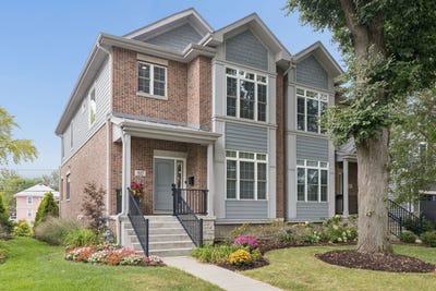 /international/us/817-n-center-street-naperville-il-110110221523/