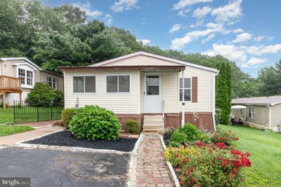 /international/us/11-tyler-drive-new-providence-pa-110100592962/