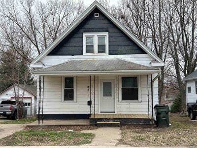 /international/us/1213-s-helen-st-sioux-city-ia-110107056018/