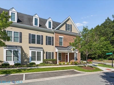 /international/us/117-ellery-street-yorktown-va-110108680478/