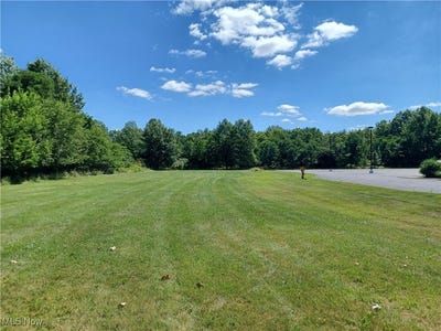 /international/us/6689-fry-road-middleburg-heights-oh-110101659548/