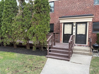 /international/us/219-03-74th-avenue-bayside-ny-110096981535/