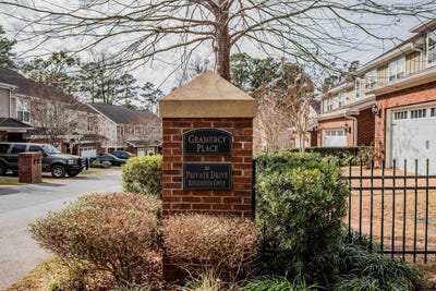 /international/us/3242-gramercy-place-tallahassee-fl-110101050069/