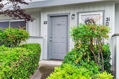 /international/us/200-ridgetop-drive-redding-ca-110108379689/