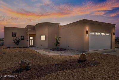 /international/us/3101-se-eagle-drive-deming-nm-110103143705/