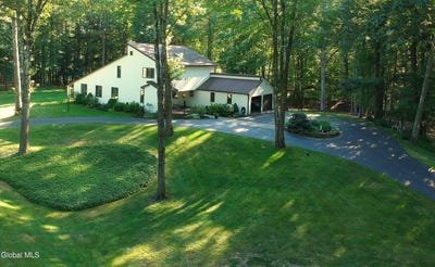/international/us/3-blueberry-way-saratoga-springs-ny-110101127933/?lang=pt