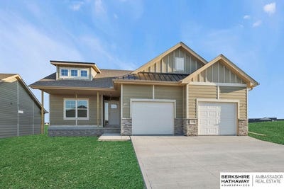 /international/us/18407-sage-street-omaha-ne-110098392770/