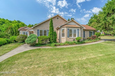 /international/us/109-farmington-place-clinton-tn-110108199901/