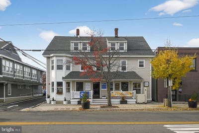 /international/us/5-s-main-street-cape-may-court-house-nj-110107852877/