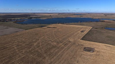 /international/us/454th-ave-sisseton-sd-110104148894/
