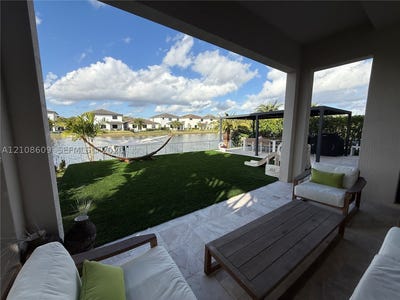 /international/us/17507-sw-43rd-st-miramar-fl-110120672264/