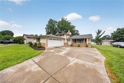 /international/us/13986-cherokee-trail-middleburg-heights-oh-110109154933/