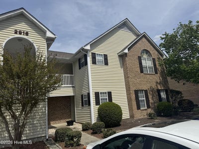 /international/us/2916-mulberry-lane-greenville-nc-110120457928/