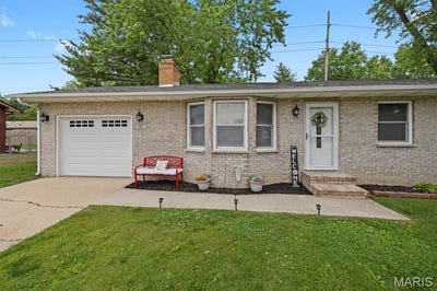 /international/us/117-stuart-street-bethalto-il-110108208313/