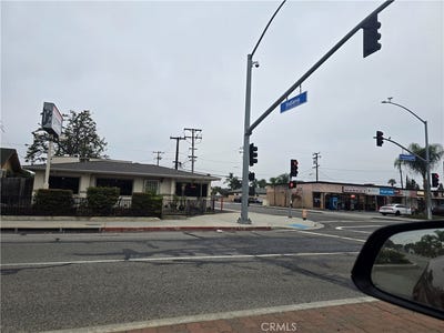 /international/us/8242-commonwealth-buena-park-ca-110119964938/