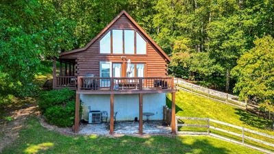 /international/us/119-stillwater-lane-pittsville-va-110106228118/