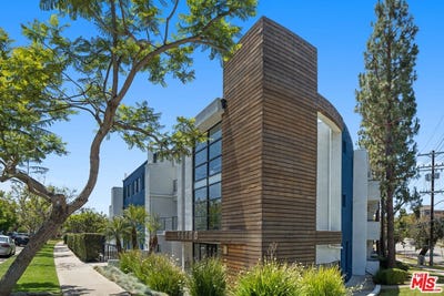 /international/us/16100-w-sunset-blvd-pacific-palisades-ca-110108961715/