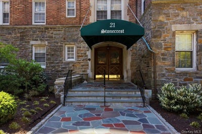 /international/us/21-n-chatsworth-avenue-larchmont-ny-110108069126/