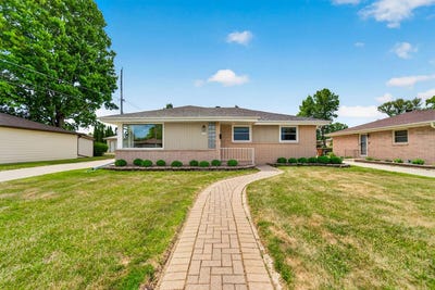 /international/us/1505-mackinac-ave-south-milwaukee-wi-110108571676/