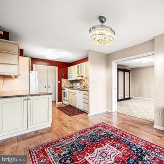 /international/us/1001-city-avenue-wynnewood-pa-110106446957/