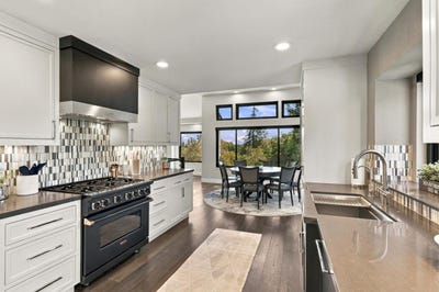 /international/us/22348-mcclellan-rd-cupertino-ca-110110406510/