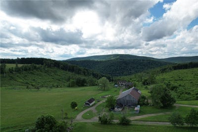 /international/us/400-wable-dr-addison-twp-pa-110106523189/