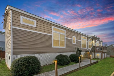 /international/us/105-rens-road-poquoson-va-110101147557/