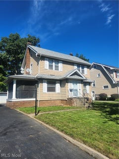 /international/us/3323-dellwood-road-cleveland-heights-oh-110120611514/