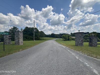 /international/us/00-estate-drive-crossville-tn-110100916788/