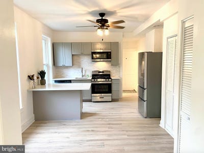 /international/us/305-s-main-street-phoenixville-pa-110107157767/
