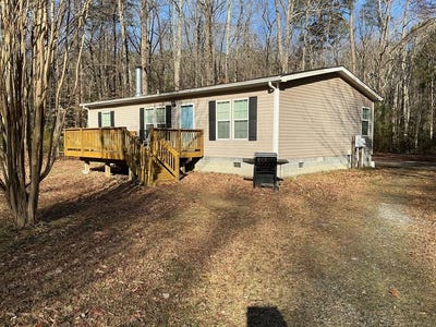 /international/us/101-hampton-place-heathsville-va-110106973882/