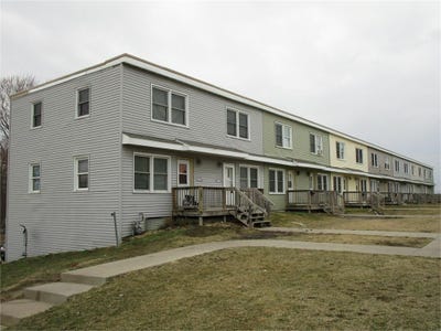 /international/us/1223-w-mullan-avenue-waterloo-ia-110104237411/