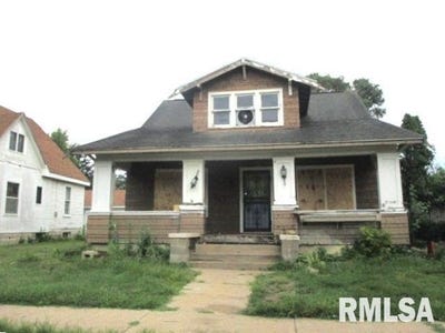 /international/us/1018-caroline-street-pekin-il-110109727280/