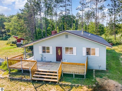 /international/us/10210-w-deerfield-road-blanchard-mi-110101144637/?lang=en