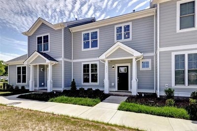 /international/us/3557-amberley-way-williamsburg-va-110108296521/