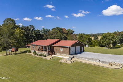 /international/us/7806-old-stage-road-chuckey-tn-110120082301/