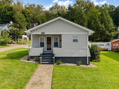 /international/us/1458-grand-avenue-wellsburg-wv-110110381794/