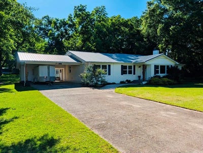 /international/us/241-n-morris-street-slocomb-al-110105046794/