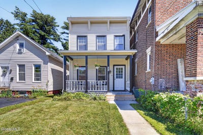 /international/us/1913-highland-avenue-troy-ny-110109030960/