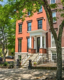 /international/us/96-bowen-street-providence-ri-110108603110/