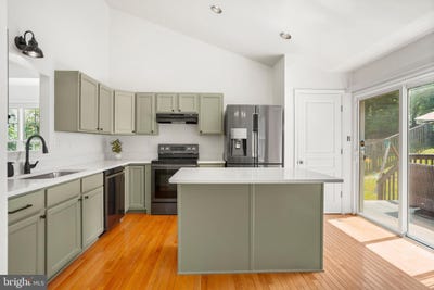 /international/us/8012-roland-court-sw-elkridge-md-110100507978/