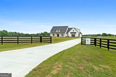 /international/us/284-community-house-barnesville-ga-110098319828/?lang=en