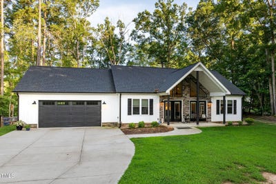/international/us/212-river-forest-drive-littleton-nc-110101119253/
