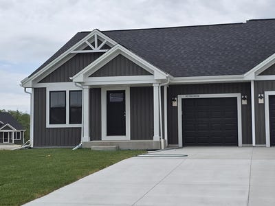 /international/us/w219n16270-primrose-ct-jackson-wi-110105796733/