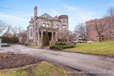 /international/us/455-cherry-street-se-grand-rapids-mi-110108280220/